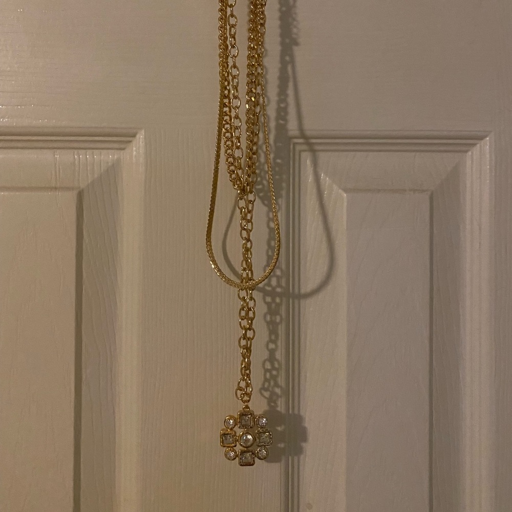 New York & Co necklace. Never worn.